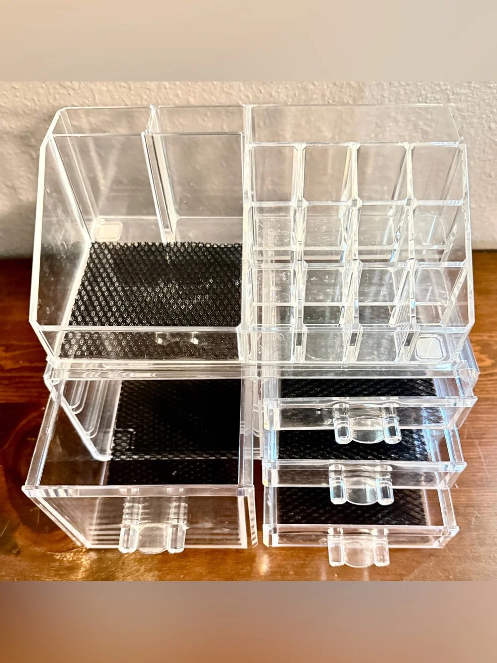 Makeup or Jewelry Organizer Clear Acrylic 4 Lined Drawers 9.5” x 5” x 7”
